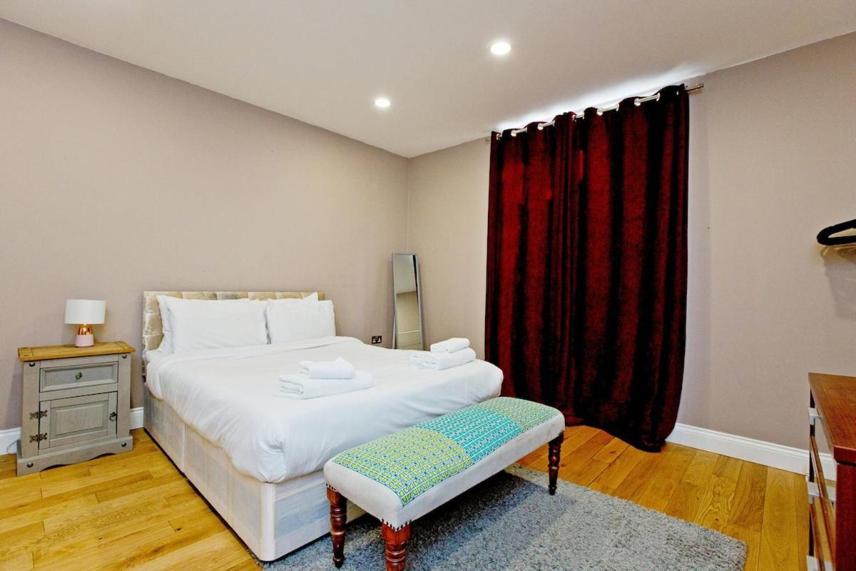 Spacious 3 Bd Flat In For Families No 2 London